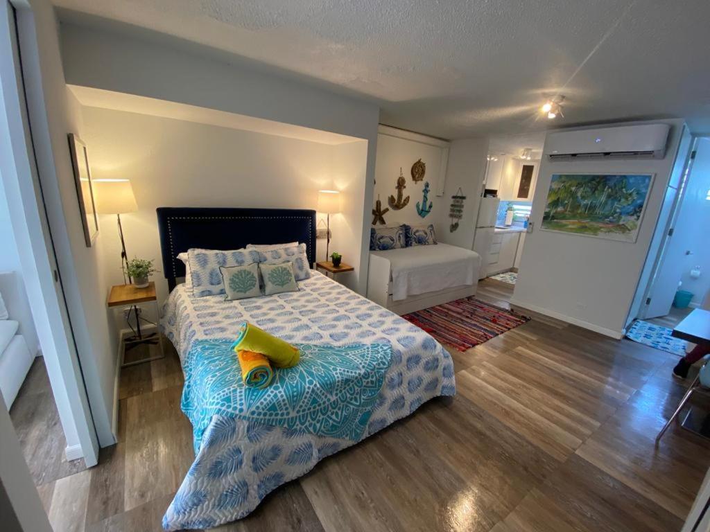 Kasa Ocean Breeze Beachfront Condo Pool San Juan Exteriör bild